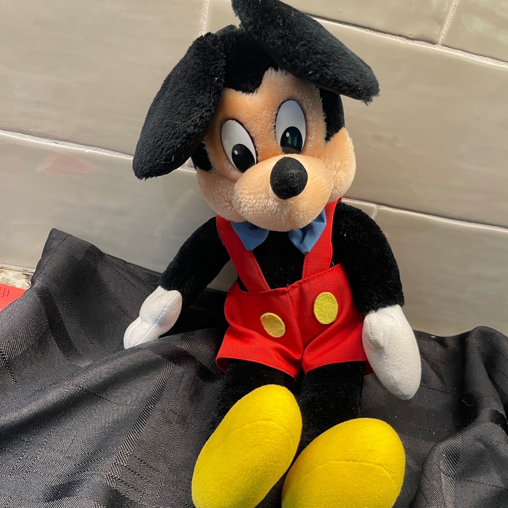 Vintage Disney Mickey Mouse Plush 17‎ Inch Applause
